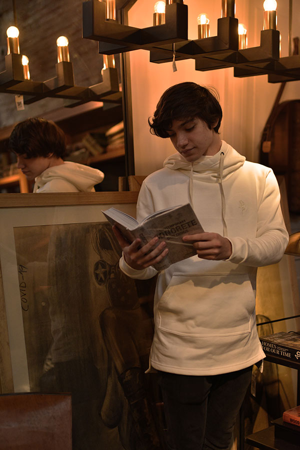 Buzo White fkr - cuello cruzado OUTLET - Image 2