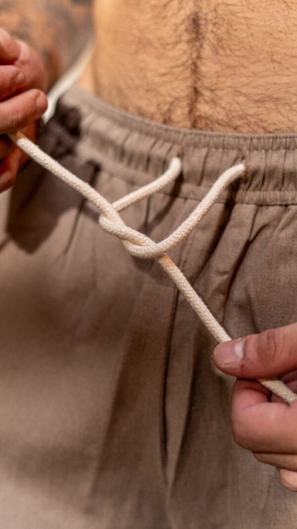 Pantalón de lino Light Brown||Recto - Image 3