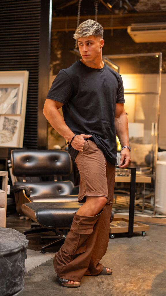 Pantalón Cargo · Brown
